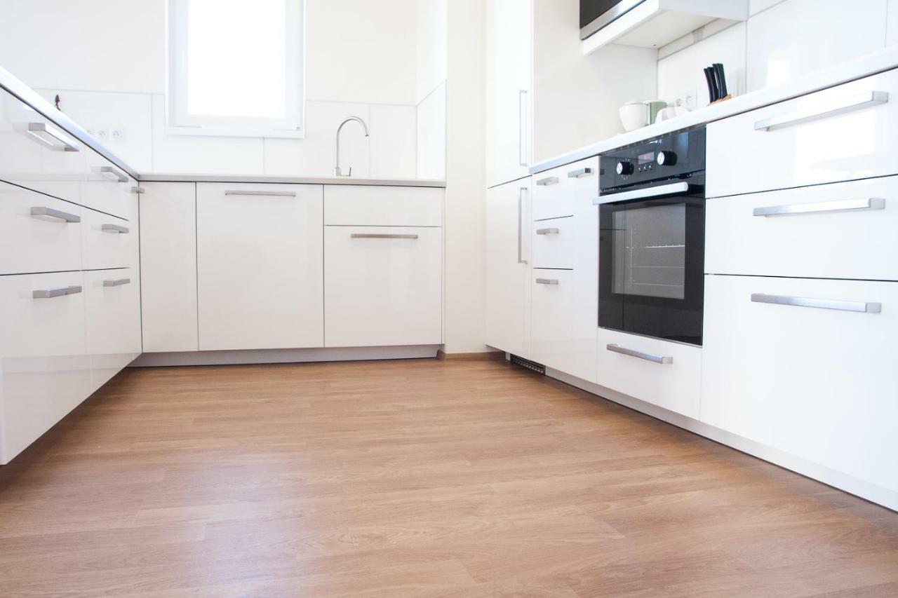 Prostorný 3 pokojový apartmán s dvěma terasami Praga Esterno foto