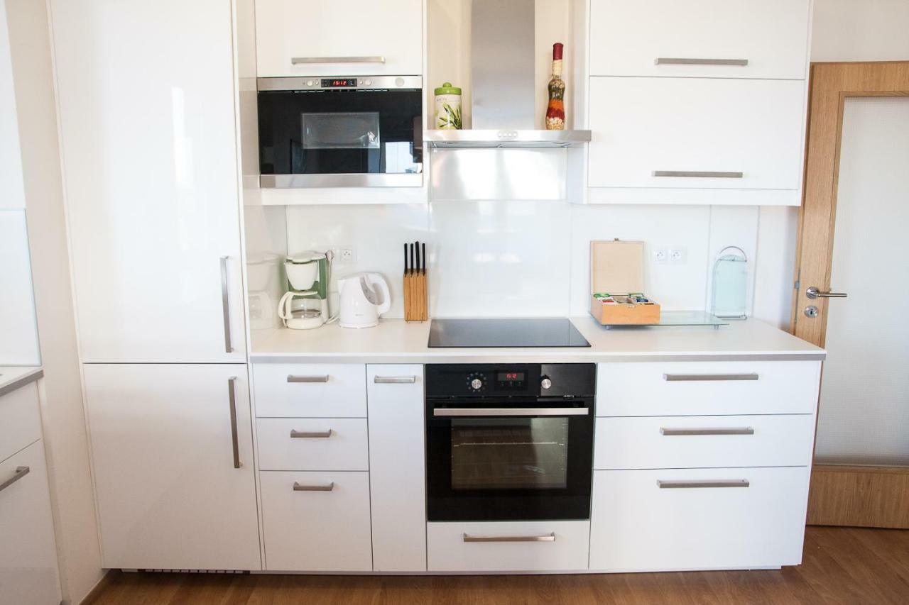 Prostorný 3 pokojový apartmán s dvěma terasami Praga Esterno foto