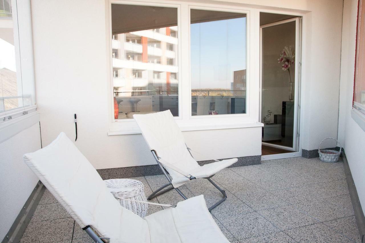 Prostorný 3 pokojový apartmán s dvěma terasami Praga Esterno foto